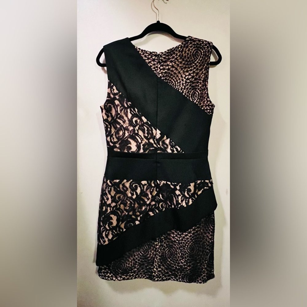 BCBG MAXAZARIA Light Tan and black lace/satin dress - Picture 2 of 3